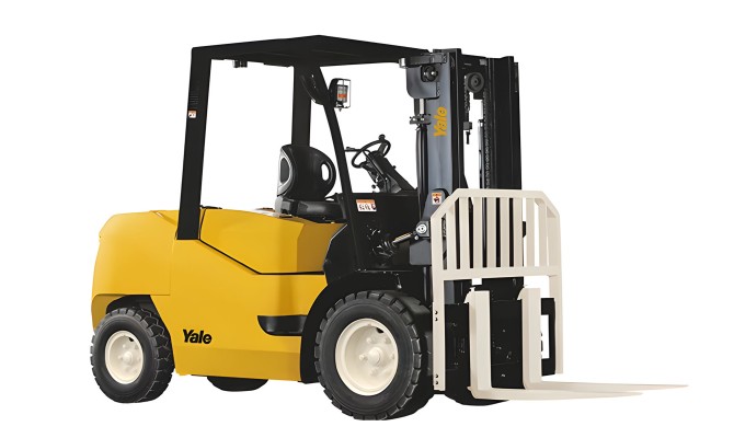 Linea Yale UX: carrelli elevatori smart, compatti e a misura di operatore